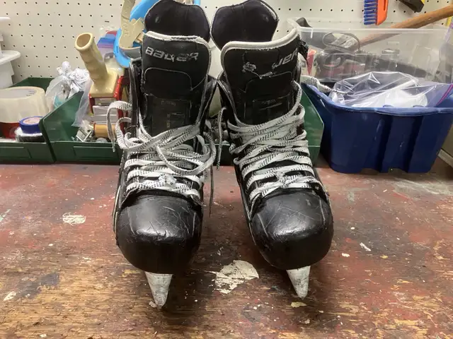Bauer Supreme Total One skates size 9.5 in Hockey in City of Toronto - Image 4