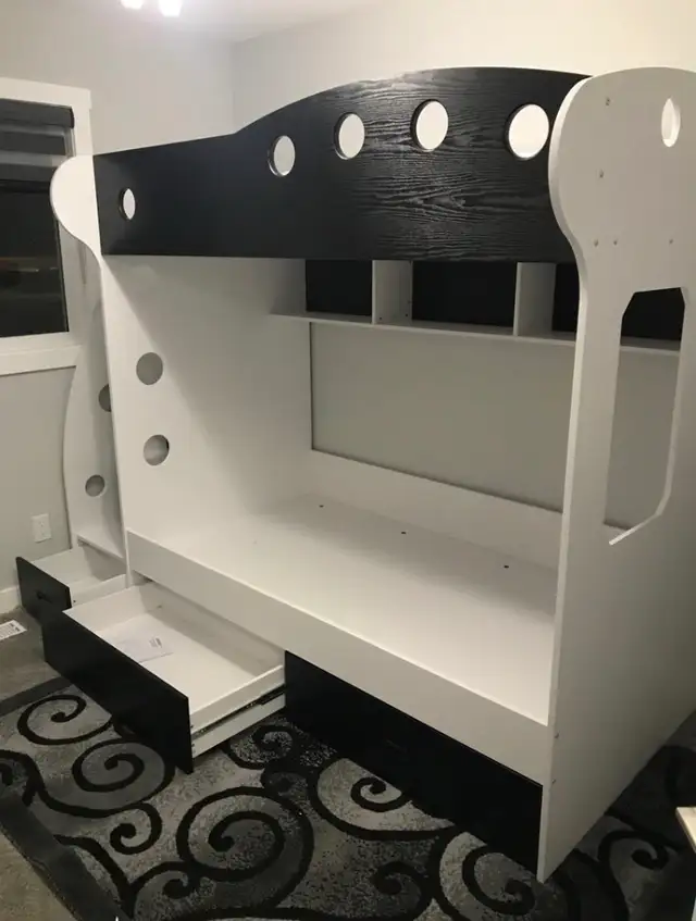 Furniture Assembly Expert (Same Day Available!)561087992488929288