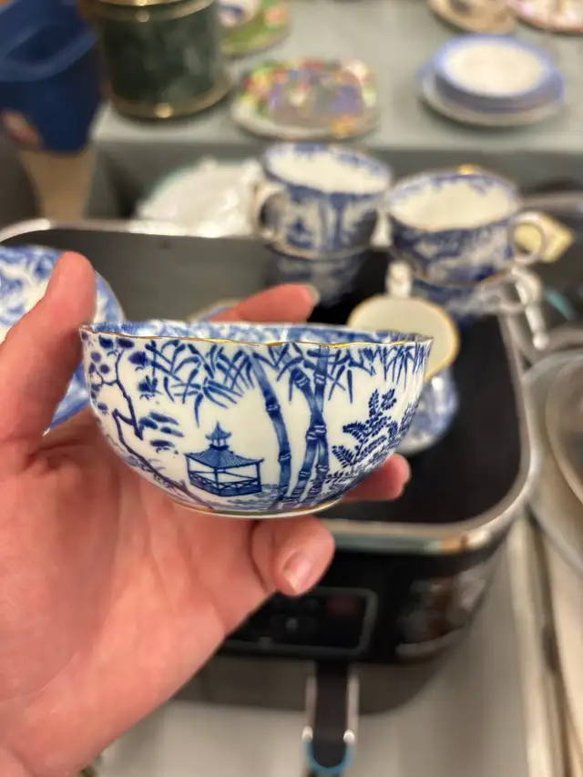 Royal Crown Derby Teacup Set63347536629635123