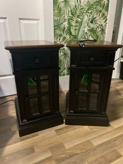 2tables de bout ou de chevet, View more