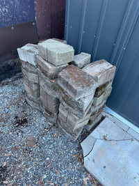 Concrete retaining wall blocks 