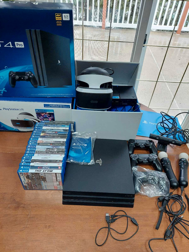 Playstation 4 Pro and VR in Sony Playstation 4 in Nelson