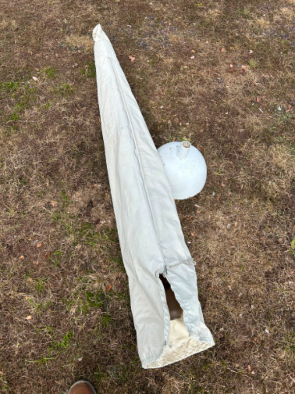 Parasol 12’ dans Mobilier pour terrasse et jardin  à Ville de Québec - Image 3