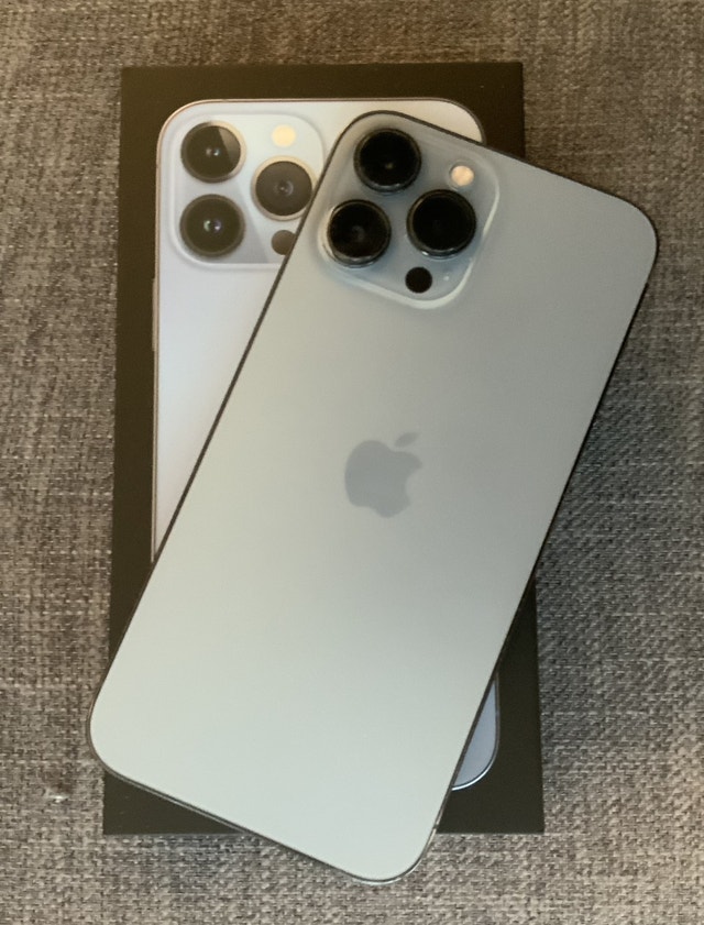 iPhone 13 Pro Max Sierra Blue 128GB New Screen Unlocked Cell