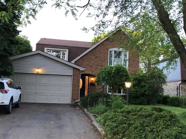 Shared Room for Women in Brampton