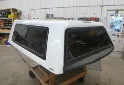 2017 - 2022 Ford Superduty F250/350/450 6'9 Z1 Oxford White ARE CX Series Truck Cap with Carpet Head...