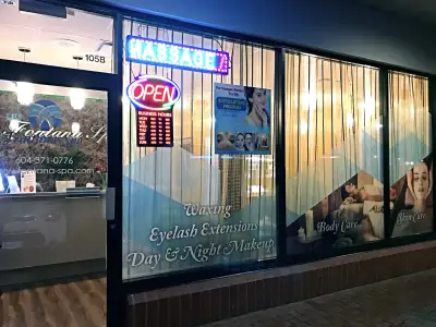 Welome to our LUXURY SPA in North Langley. Enjoy an excellent massage with our friedly staff. Relax...