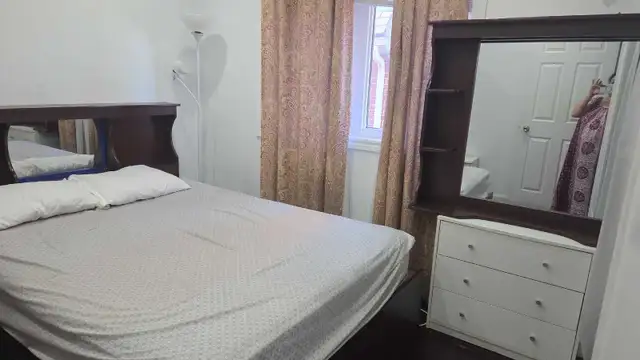 ROOM FOR GIRL / FREE UTILITIES 