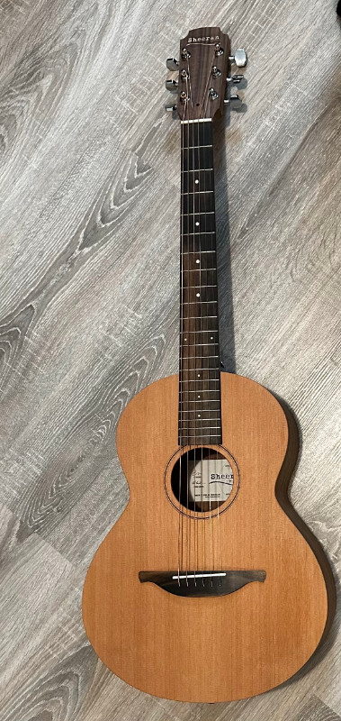 Sheeran W-01 Cedar/Walnut Acoustic Guitar in Guitars in Mississauga / Peel Region - Image 2