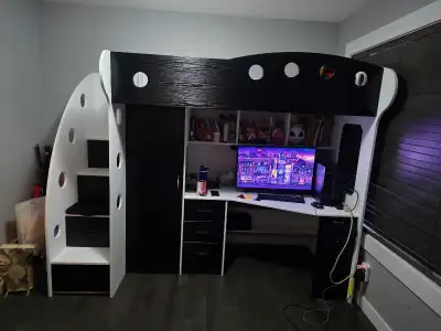 Desk/Loft bed., View more