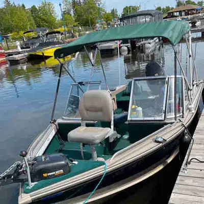 - 90 HP Suzuki 4 stroke Fuel injected ( approx. 100 hours of run time. Balance of 5 year warranty) H...