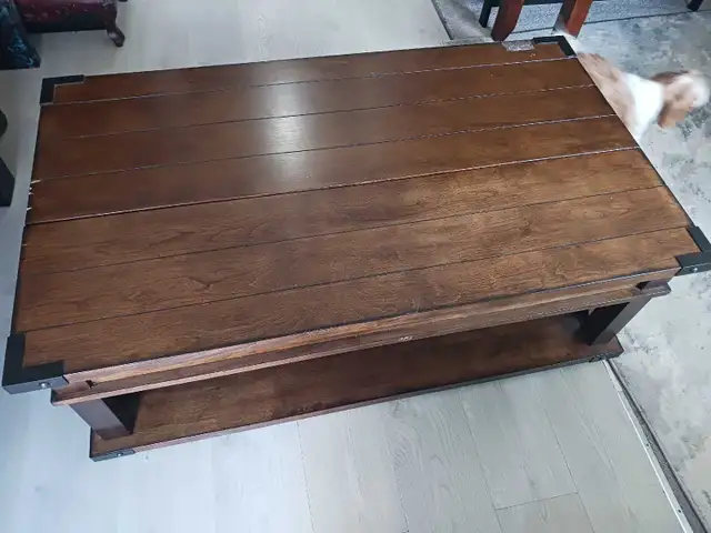 coffee table in Coffee Tables in Hamilton - Image 3