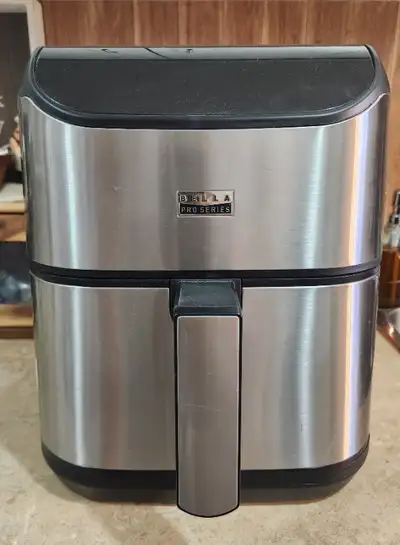 Bella Pro Touchscreen Air Fryer 5.7 L (6Q), View more