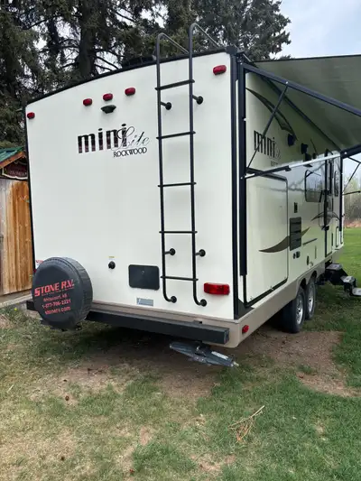 Like new 2017 Rockwood minilite 25 foot. Easily towed with my Toyota Tacoma. Purchased new in 2017 a...