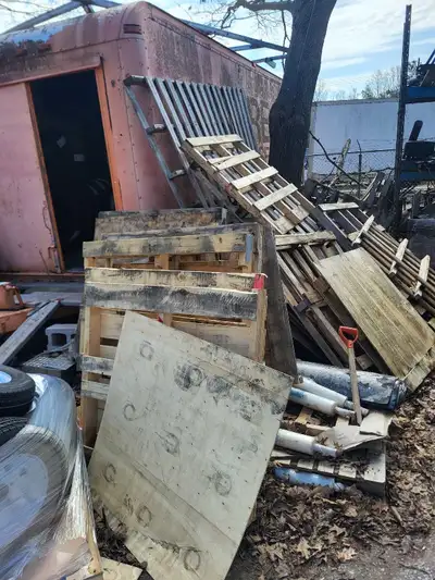 Free Skids Wood, View more