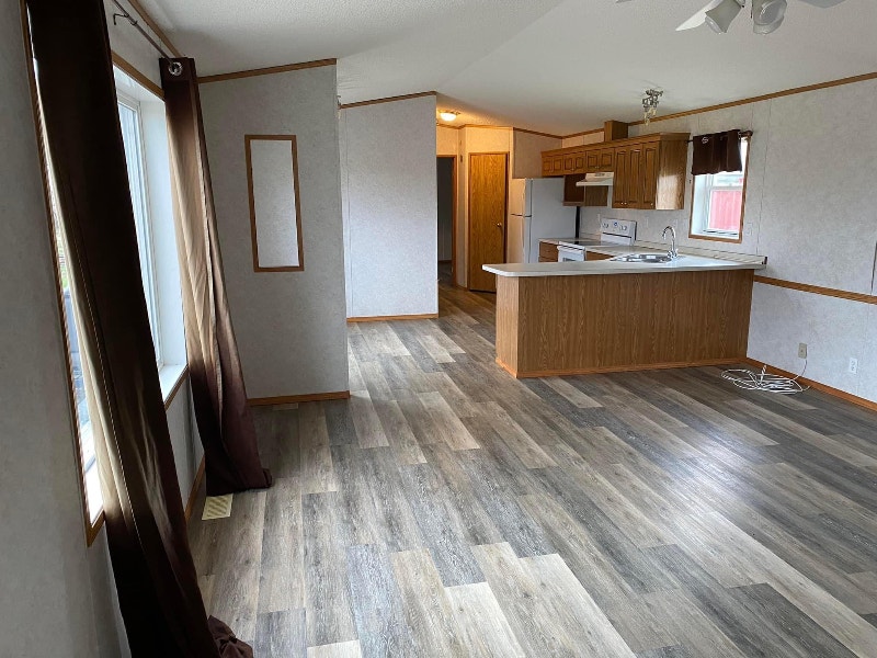 To be moved beautiful mobile home!! Houses for Sale Brandon Kijiji