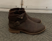 Clarks leather ankle boots for sale 