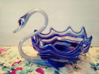 Art Glass Swan Blue/Clear Swirled Hand Blown 8 Point 9" Bowl
