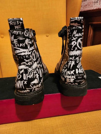 Aldo Graffiti punk boots
