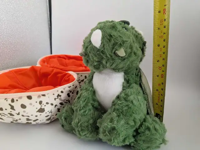 Dinosaur Stuffed Animal with Egg Carrier in Toys in Markham / York Region - Image 4