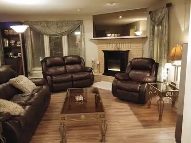 One Bedroom w/Bathroom in Executive Home/House Share, View more