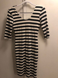 Stripes fitted dress. 