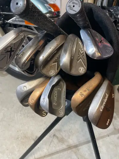 Hi all, Up for sale is a large selection of gently used golf gear. Drivers, fairway metals, irons, w...