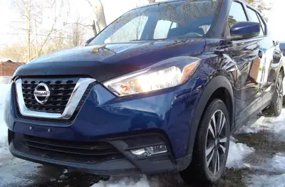 Clean Title, Back up Camera, AC cold, Bluetooth/FM-AM, Back up Camera, 7-inch touchscreen with Apple...