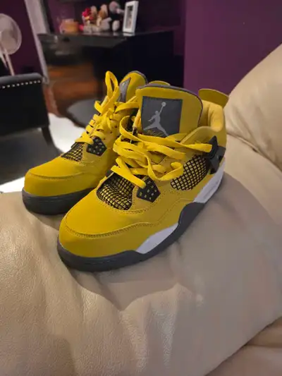 Jordan No box size 9, View more