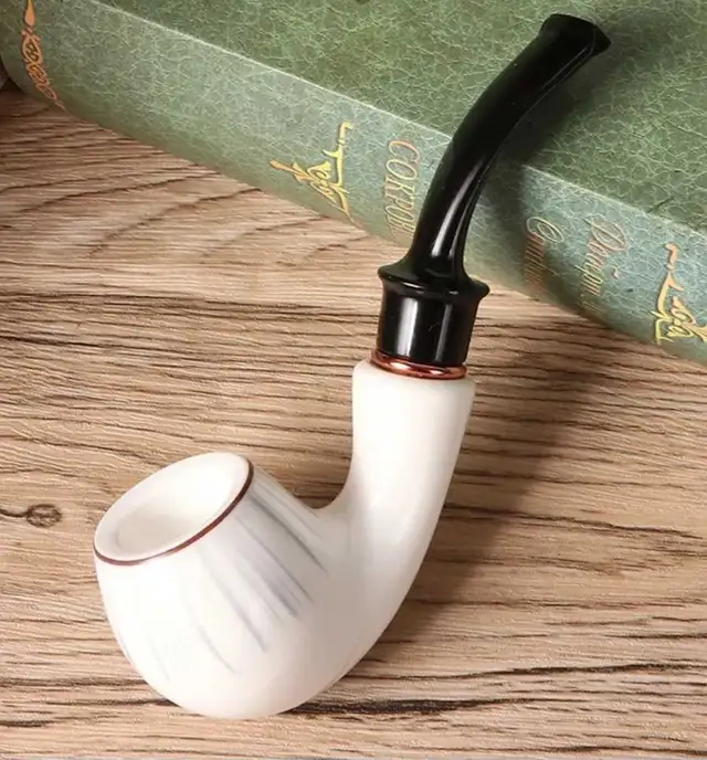 WHITE RESIN CERAMIC SMOKING PIPE in Other in Mississauga / Peel Region - Image 3