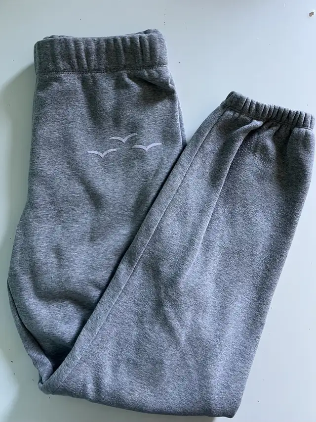 LazyPants Sweatpants  in Women's - Bottoms in City of Toronto - Image 2