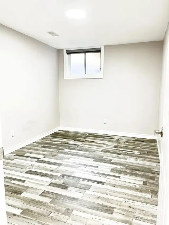 Room for rent only for girls in Room Rentals & Roommates in Kitchener / Waterloo - Image 4