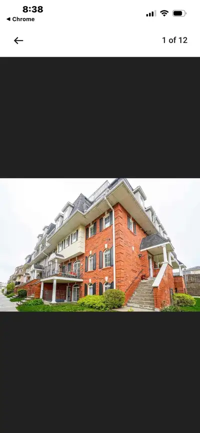 This townhouse is located at Northyork area.. Very convinient transportation for ttc bus nearby Supe...