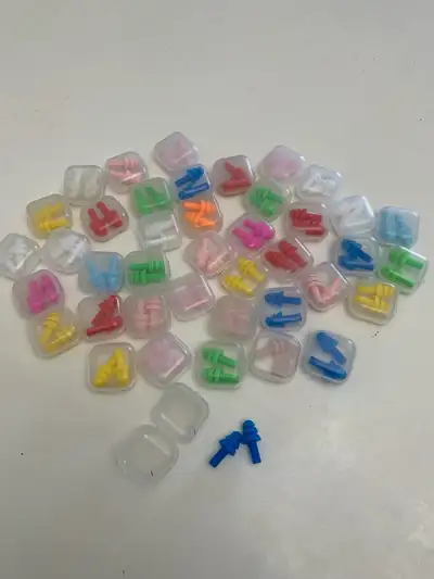 Earplugs / Earbuds - Loud events, concerts, music, work, View more