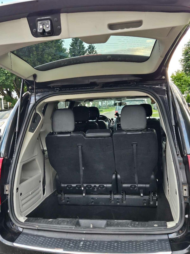 Dodge Grabd Caravan 2016 — photo 5