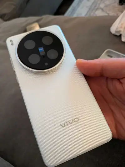 VIVO X200 Ultra 512/16 - White, View more