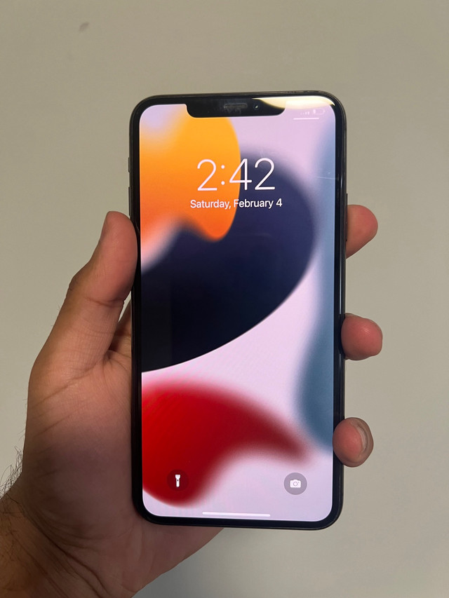 iPhone 11 Pro Max  in Cell Phones in Mississauga / Peel Region - Image 3