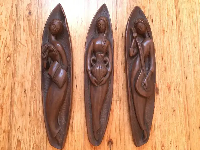 Ceramic Wall Art Decoration Set - Excellent Condition in Home Décor & Accents in Ottawa - Image 2