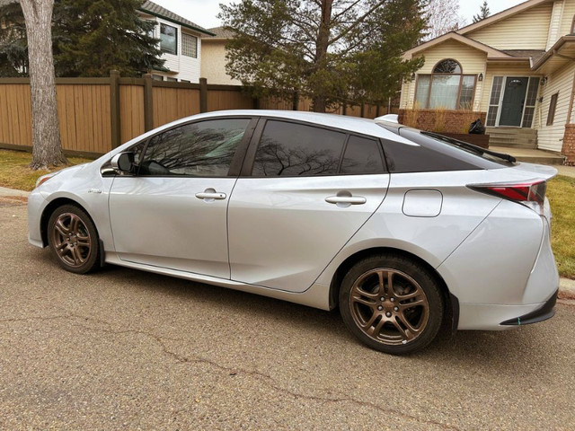 2017 Toyota Puris Touring Edtion Great Condition in Cars & Trucks in Edmonton - Image 2
