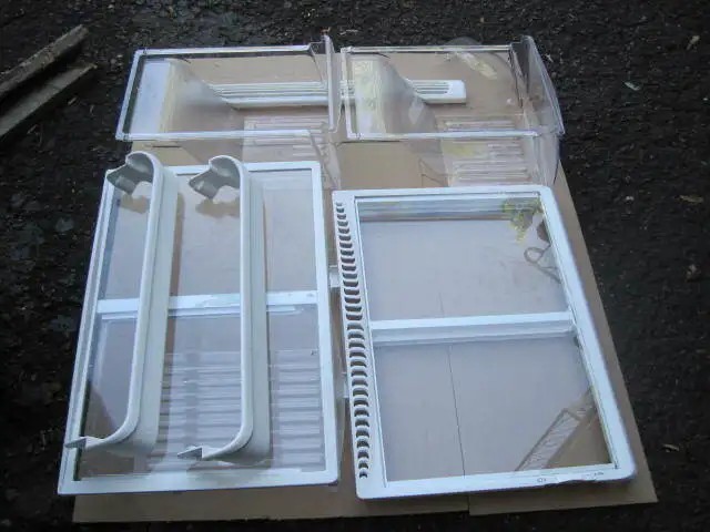 KENMORE (Sears) Refrigerator Parts - Divers Pieces Réfrigérateur in Refrigerators in City of Montréal - Image 5