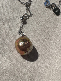 New Baroque freshwater pearl pendant necklace