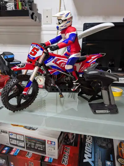 Moto sky rc fonctionnelle , View more