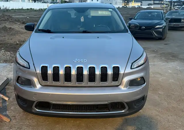 Jeep Cherokee Sport