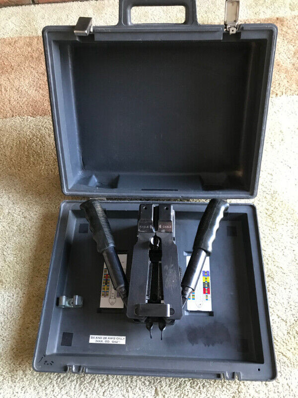 AMPHENOL Termination Tool Crimper Amphenol 494-57 W/CASE FOR 157 in Hand Tools in Calgary - Image 2