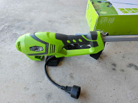 ELECTRIC EDGE TRIMMER - Like New -Used Twice