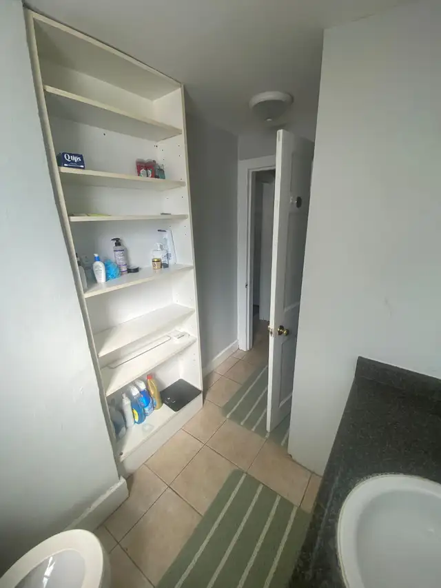 University of Guelph - Student Home - 8 Bedrooms - May 1!! in Room Rentals & Roommates in Guelph - Image 5