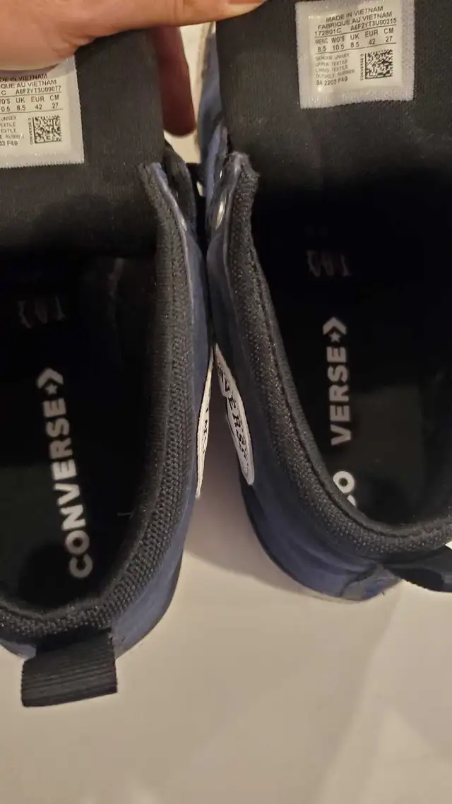 shoes converse all star in Men's Shoes in Kitchener / Waterloo - Image 6