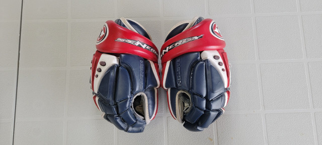 Hockey Gloves in Hockey in Ottawa