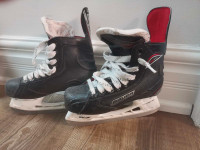 Bauer vapor  hockey skates size us4