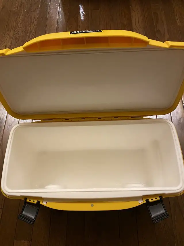 McCain Branded Yellow Cooler w. Built In AM/FM Radio  in Other in City of Toronto - Image 7